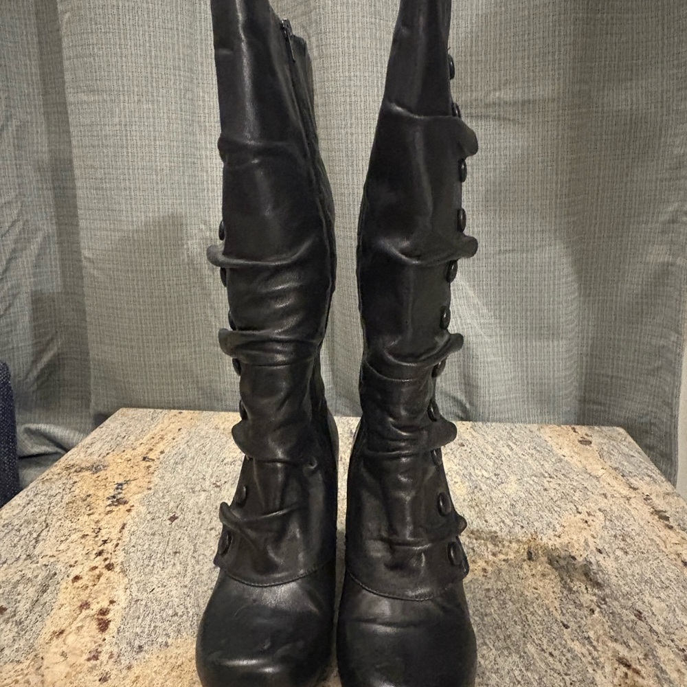 Miz Mooz Janesa Black Leather Heeled Boots size 6